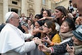 Image of Pope Francis greeting women at the General Audience